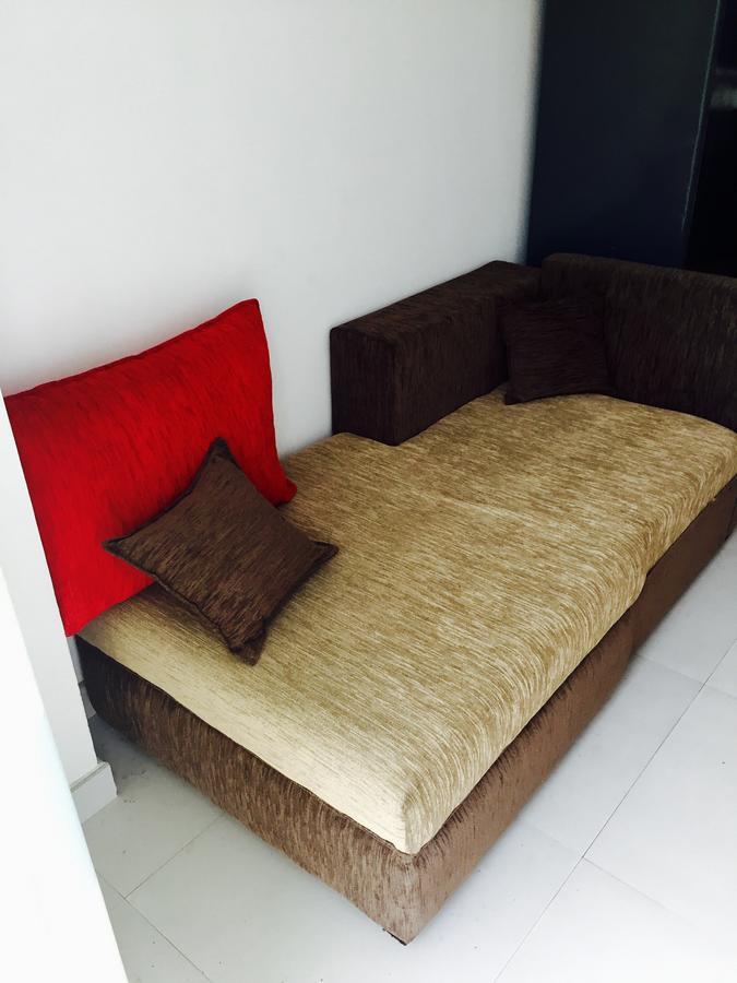 Getmore Bed & Breakfast Канди Экстерьер фото